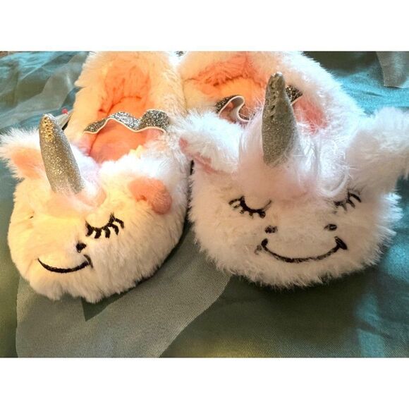 ‎Cat & Jack Children's Slippers 2T-3T New - Picture 5 of 5